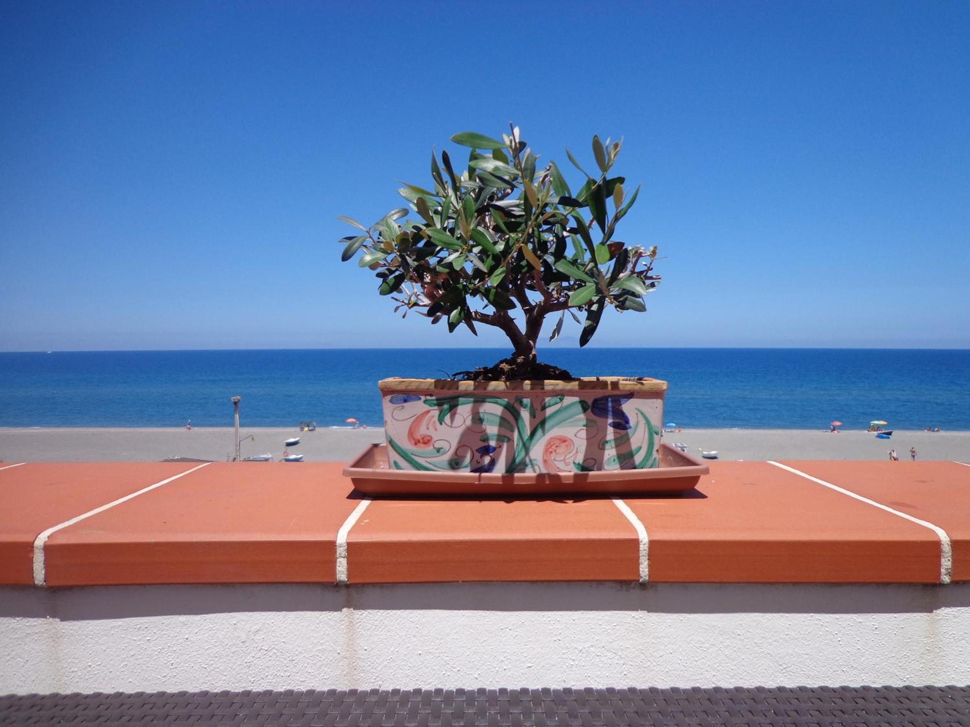 Vacanze al Mare Patrizia's Sweet Home Terme Vigliatore Buitenkant foto