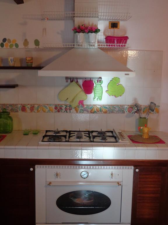 Vacanze al Mare Patrizia's Sweet Home Terme Vigliatore Kamer foto